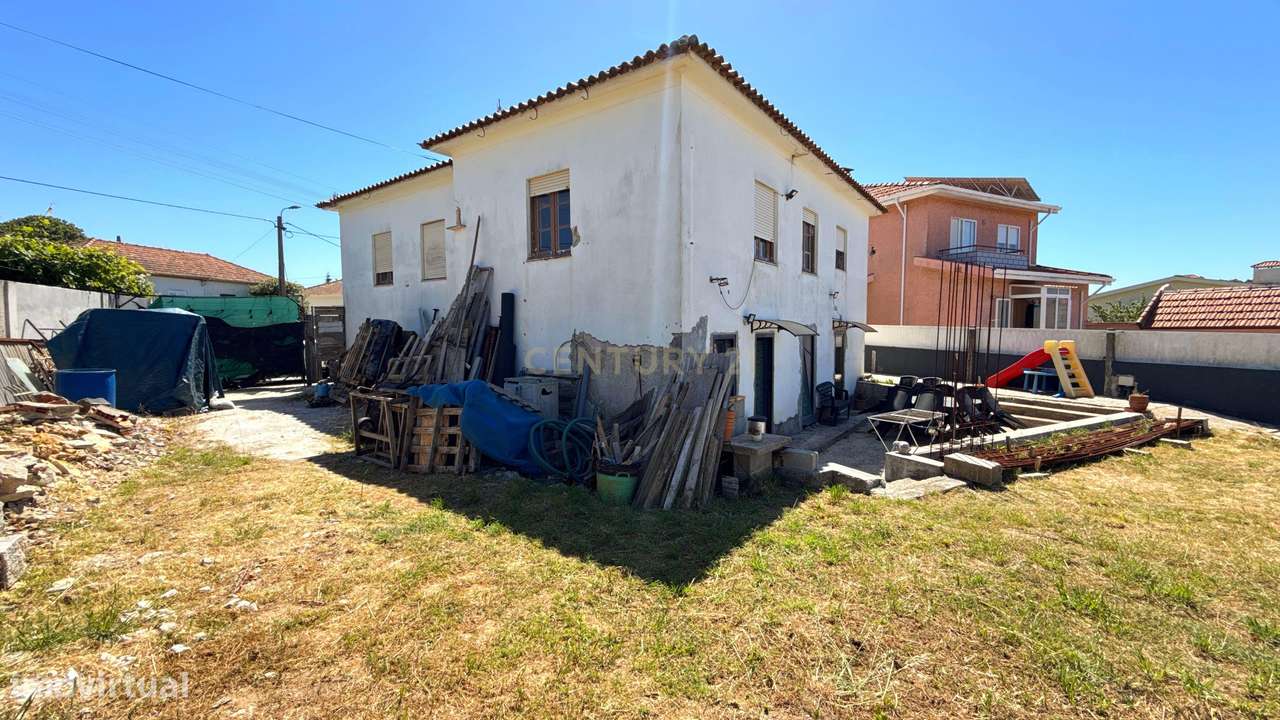 Moradia para Remodelação com Projeto Aprovado em São Félix da Marinha--32