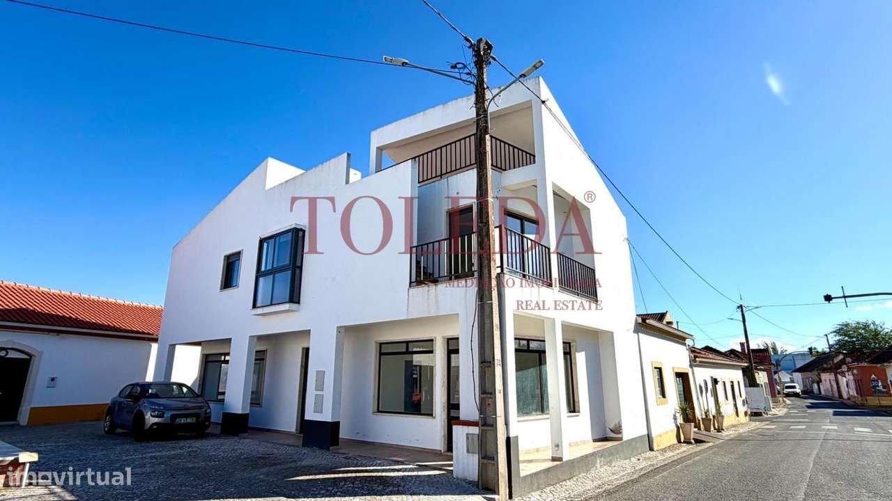 Moradia mista com 2 frações-48