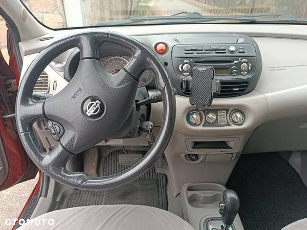 Nissan Almera Tino 2.0 CVT Comfort - 6