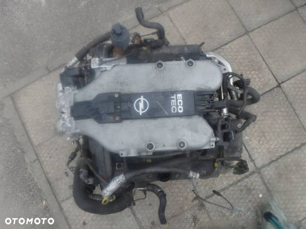 OPEL OMEGA 3.0 V6 X30XE SILNIK CZĘŚCI GŁOWICA WAŁ - 2