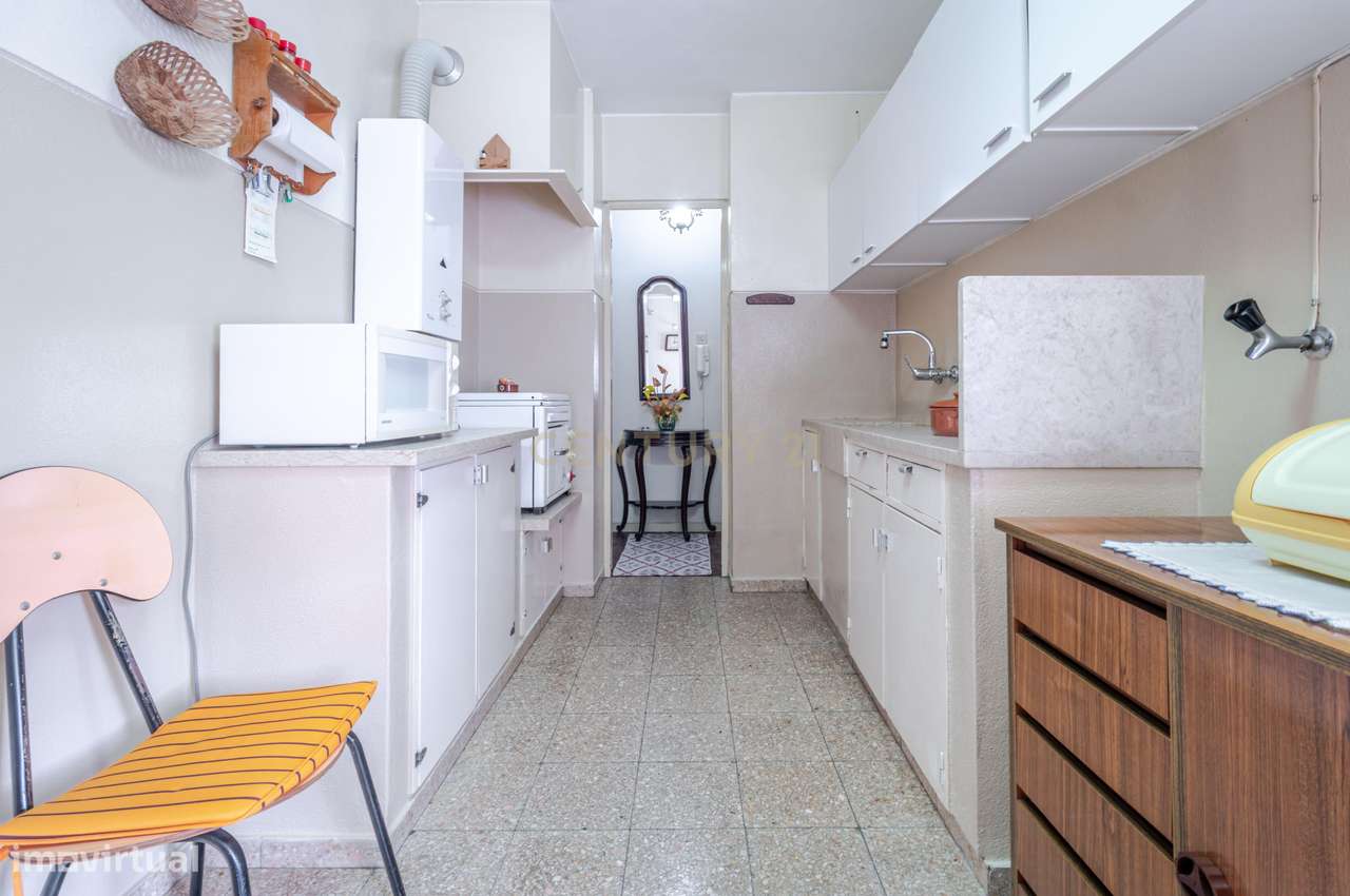 Apartamento T3 em Setúbal  e Boa Exposição Solar-3