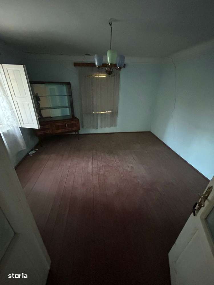 De vanzare casa in Gheraiesti , căramida, Teren 1251mp , 55000 euro - Imagine principală: 4/12