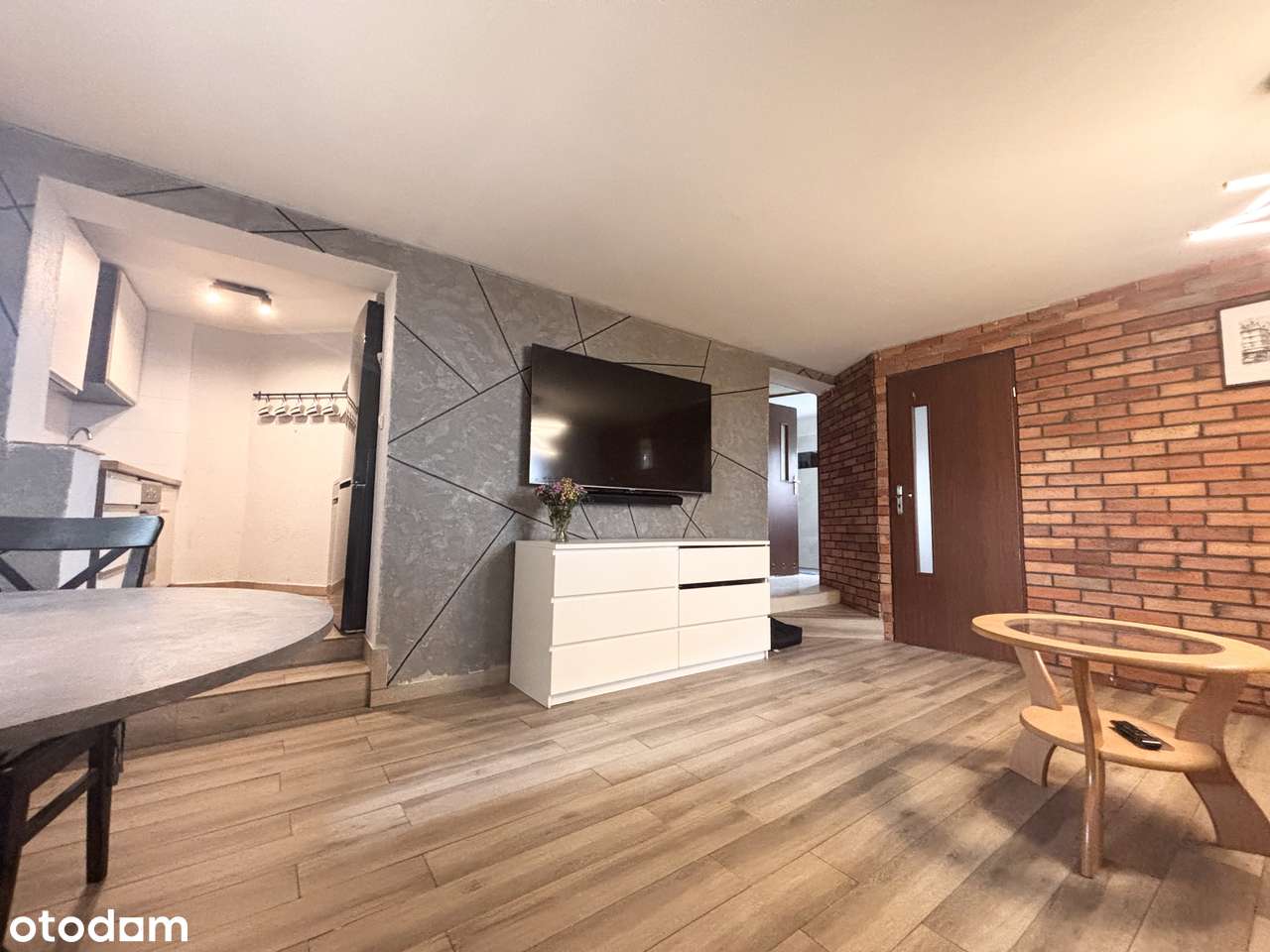 Wyjątkowa nieruchomości dom z ogrodem i mieszkaniem na parterze Lębork-13