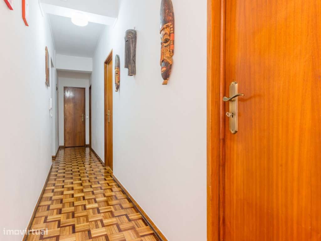 Apartamento - T2 - Laranjeiro - Grande imagem: 2/19