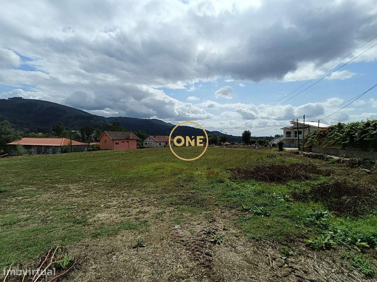 Terreno com possibilidade de construção em Oriz Santa Marinha - Grande imagem: 3/18