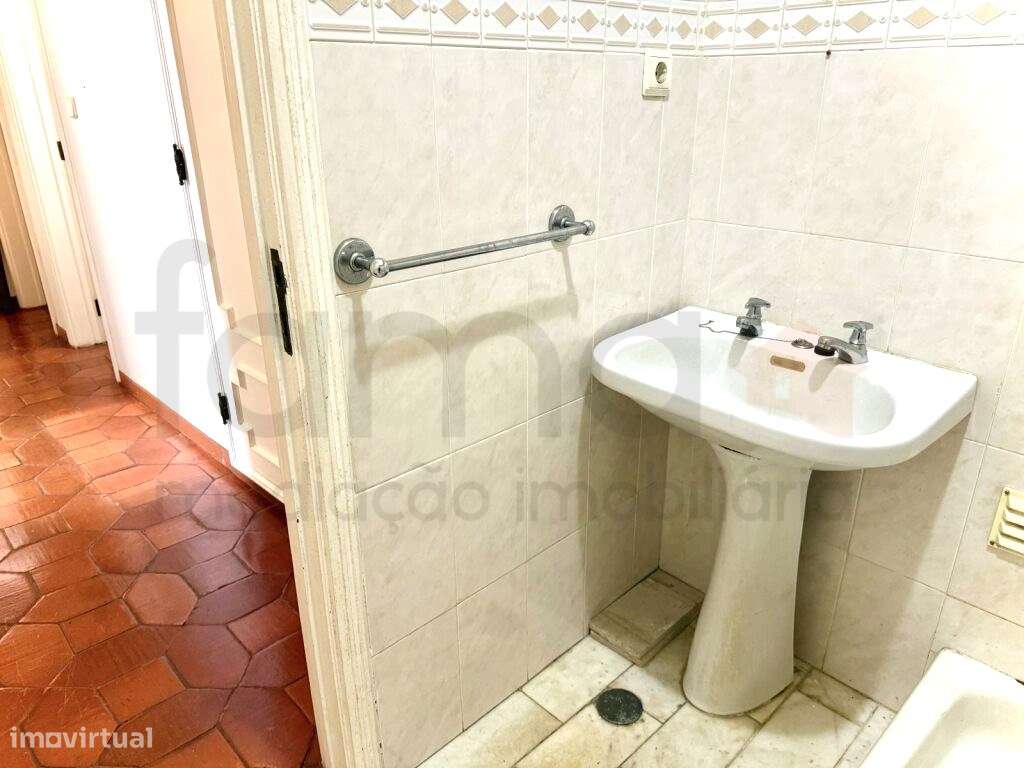 APARTAMENTO T4 EM OEIRAS-31