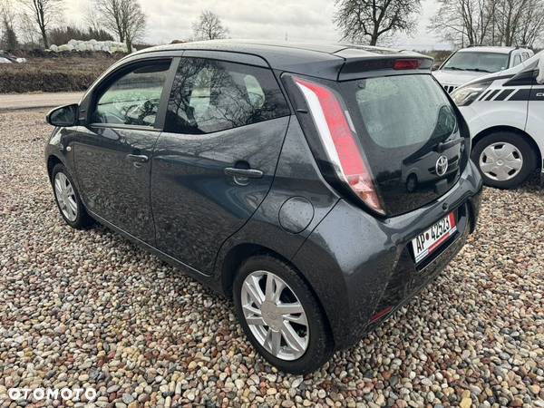 Toyota Aygo x - 7