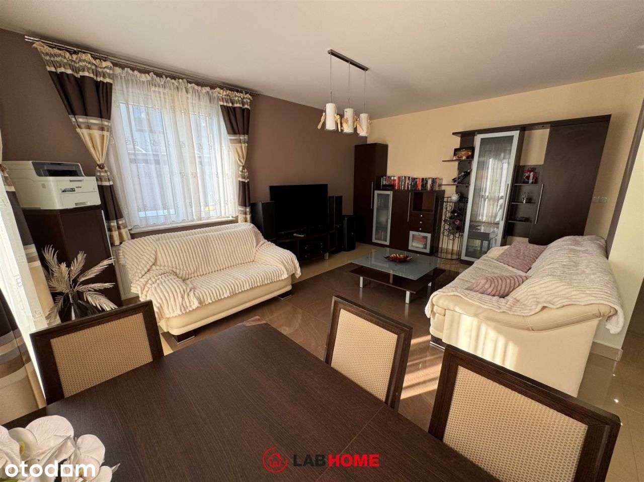 Komfortowy bliźniak blisko pałacowego wzgórza-7