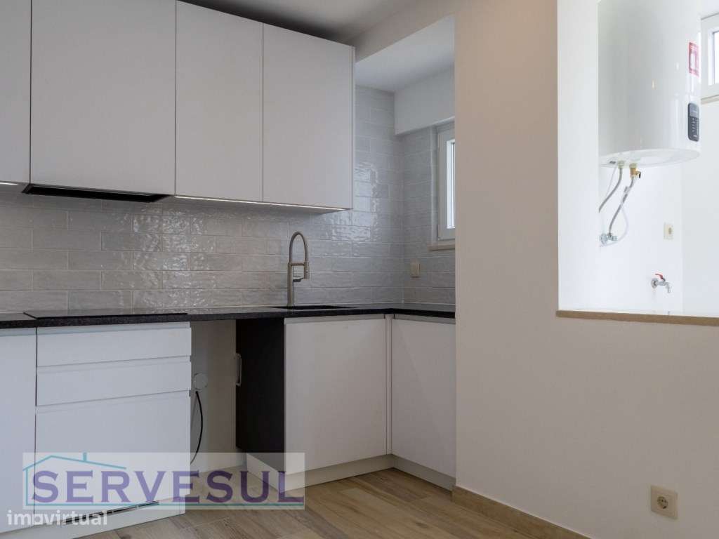 Confortável apartamento com 1 quarto, totalmente renovado, localiza... - Grande imagem: 4/25