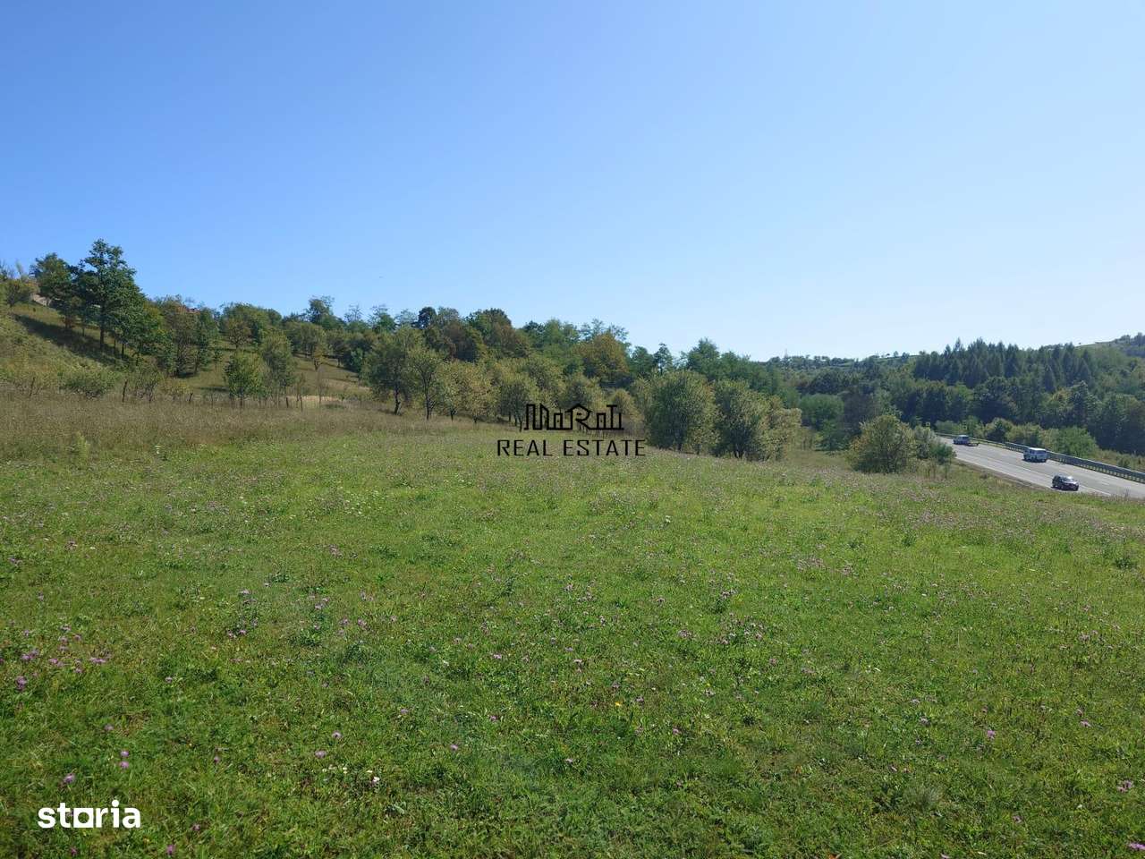 Teren intravilan 8757 mp cu potential turistic si acces direct la E79-1