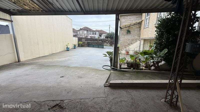 vendo moradia em pedra  habitavel  2 pisos e armazem - Grande imagem: 4/4