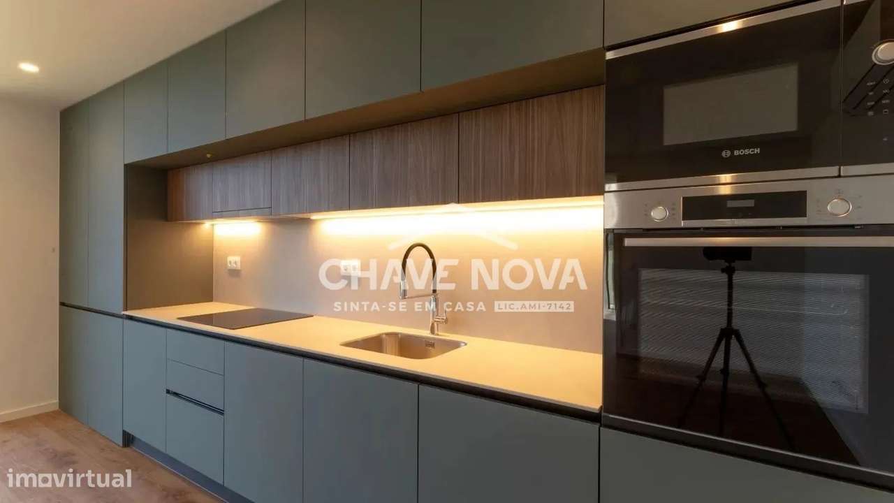 T2 Novo c/ Lugar de Garagem em Mafamude (Gaiashopping)-5