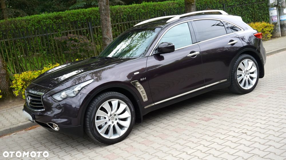 Infiniti QX70