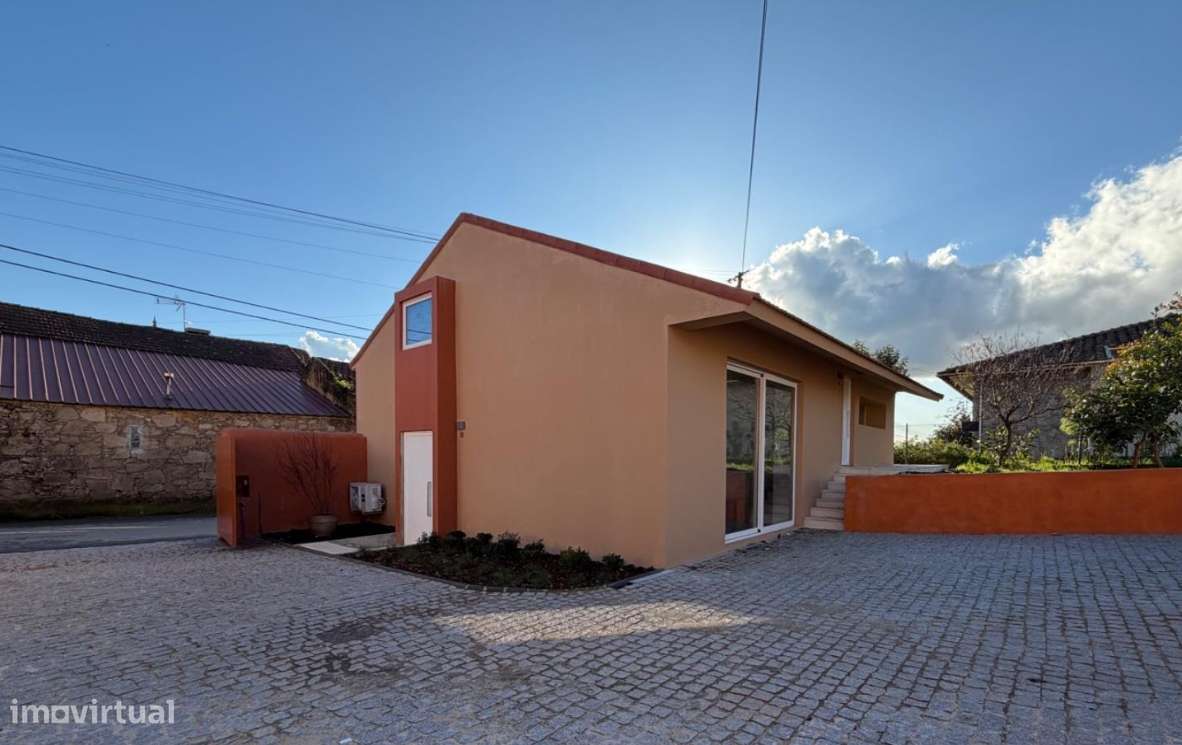 Moradia V2 inserida em Condomínio com piscina - Grande imagem: 4/18