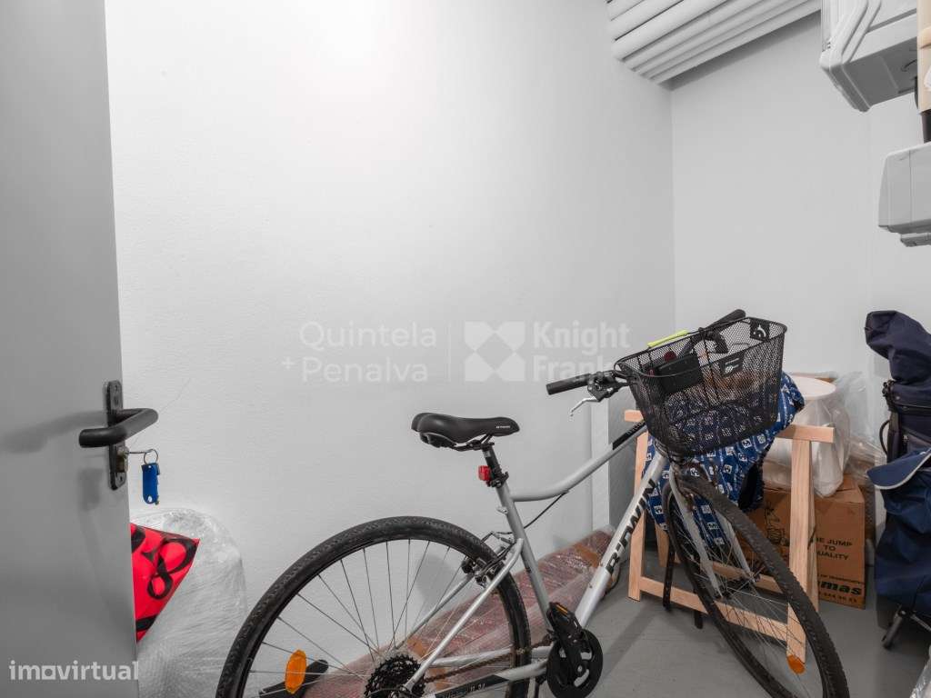 Apartamento T2 convertido em T1 na Costa da Guia, Cascais-23