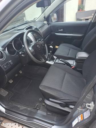 Suzuki Grand Vitara 2.0 - 15