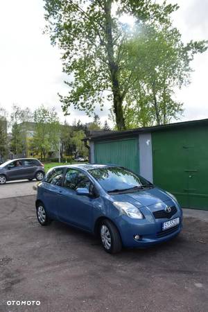 Toyota Yaris 1.3 VVT-i Sol - 8