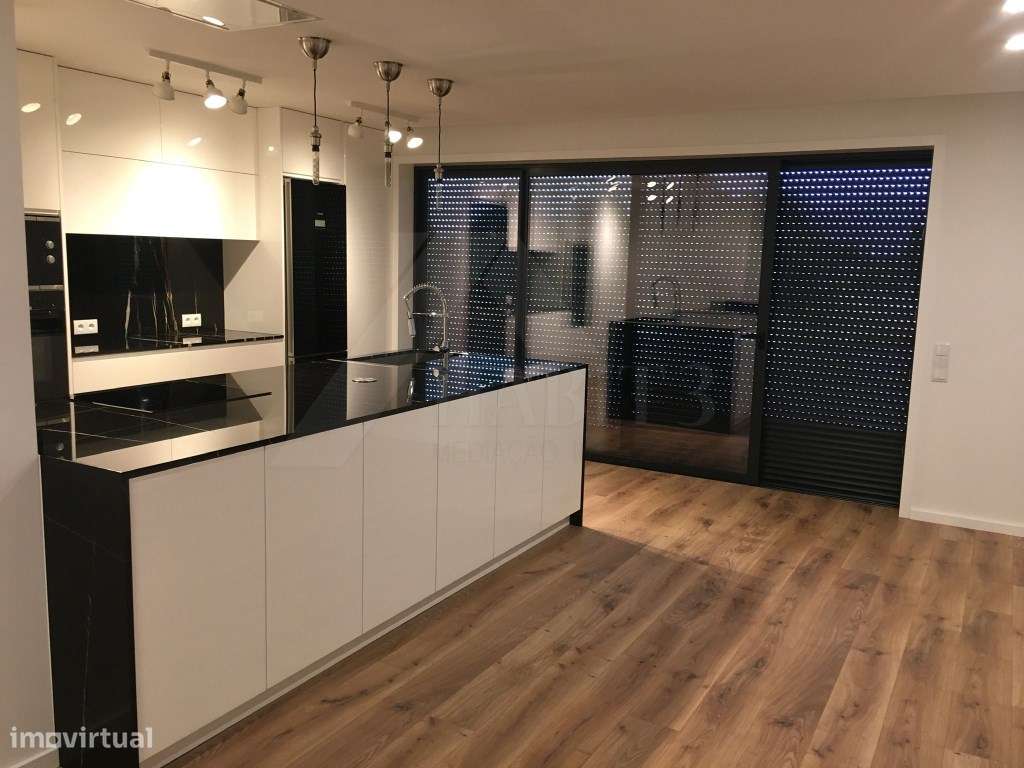 Apartamento T3 na Baldrufa - Grande imagem: 3/31