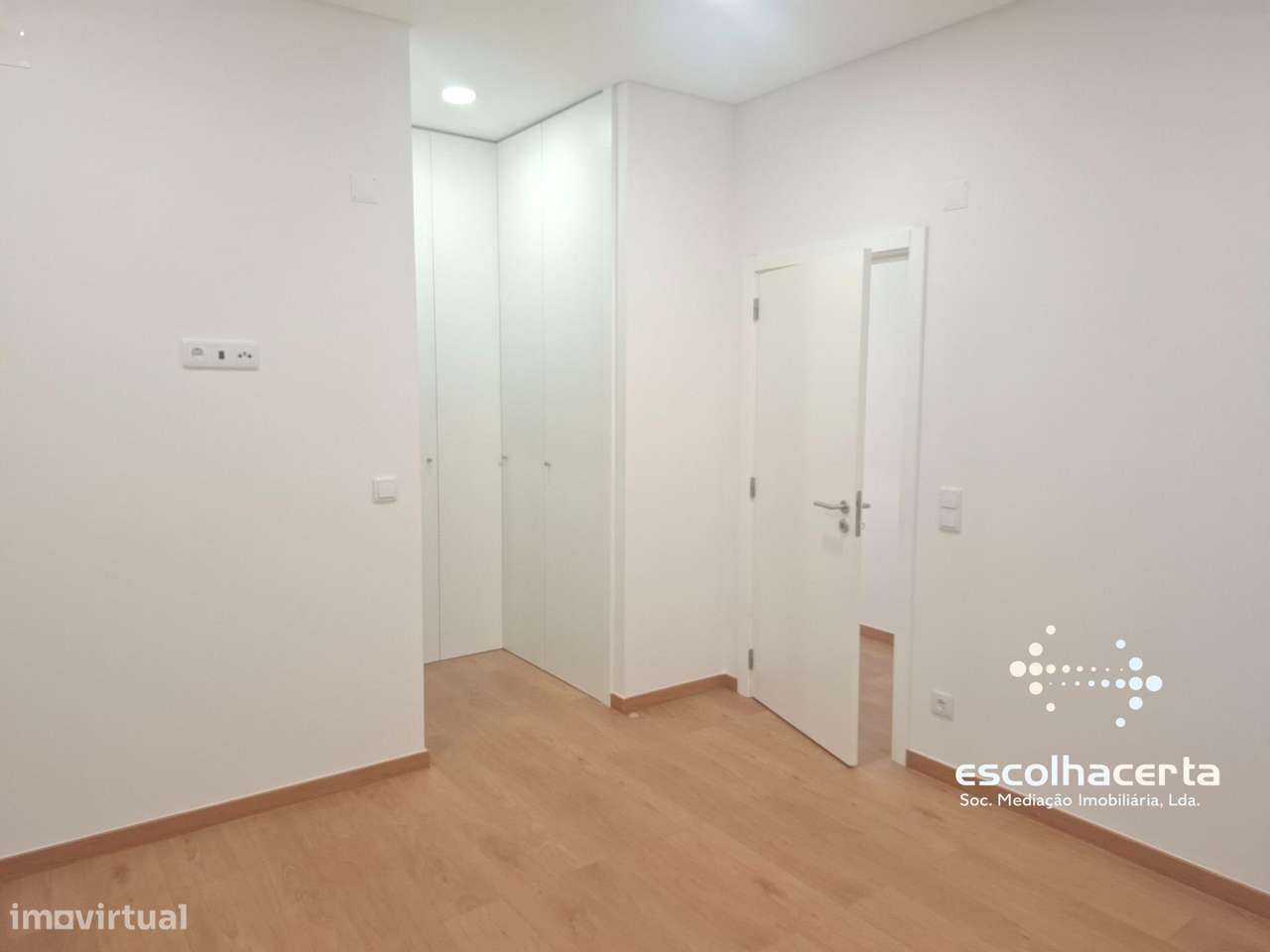 Moradia Térrea T4 Nova com Piscina Brejos Azeitão-27