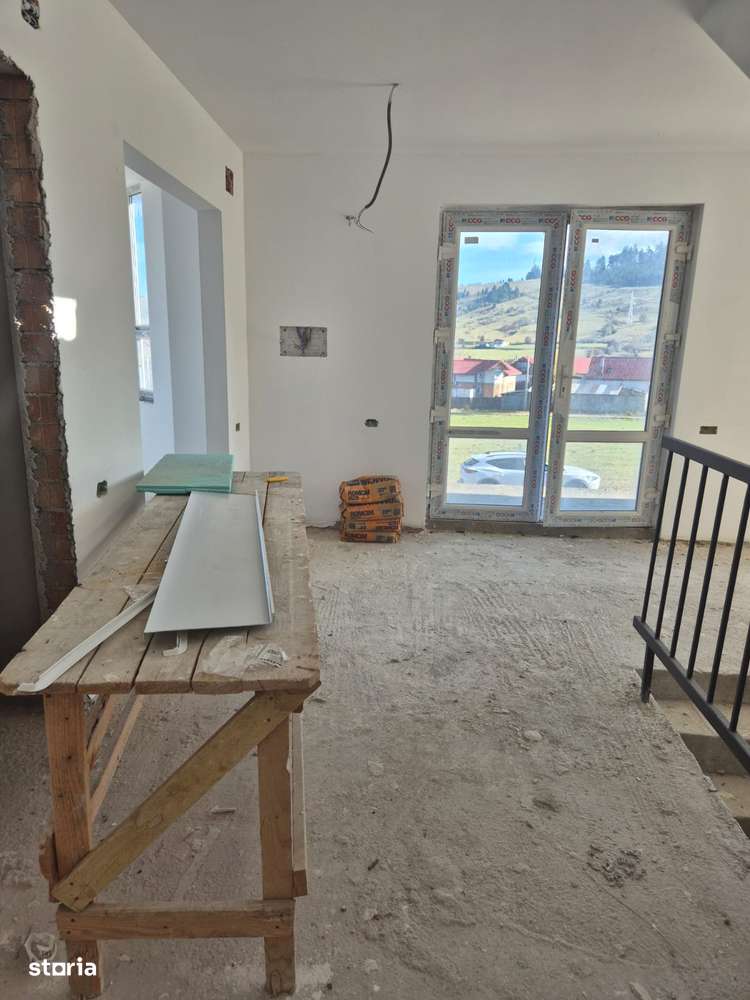 De vânzare casa, 200 mp, Tărlungeni, Brasov-10