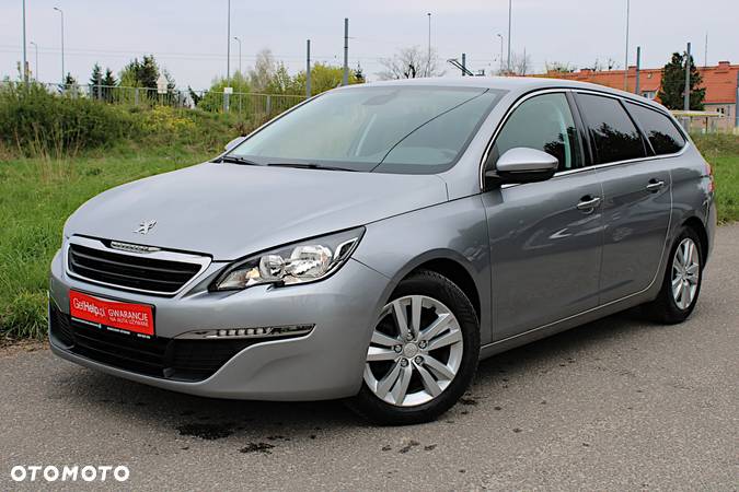 Peugeot 308 - 1