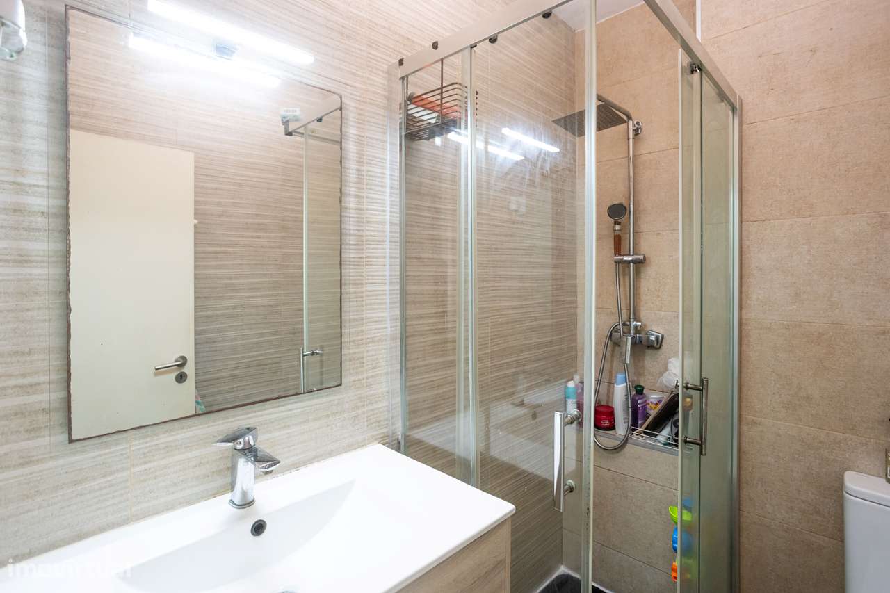 Apartamento T1 Remodelado-22