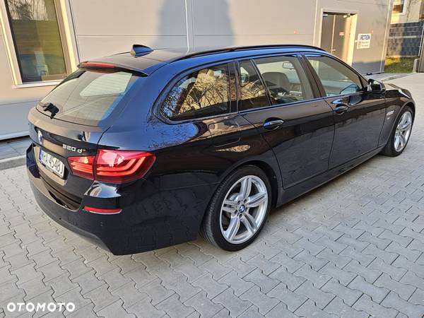 BMW Seria 5 520d xDrive Touring M Sport Edition - 24