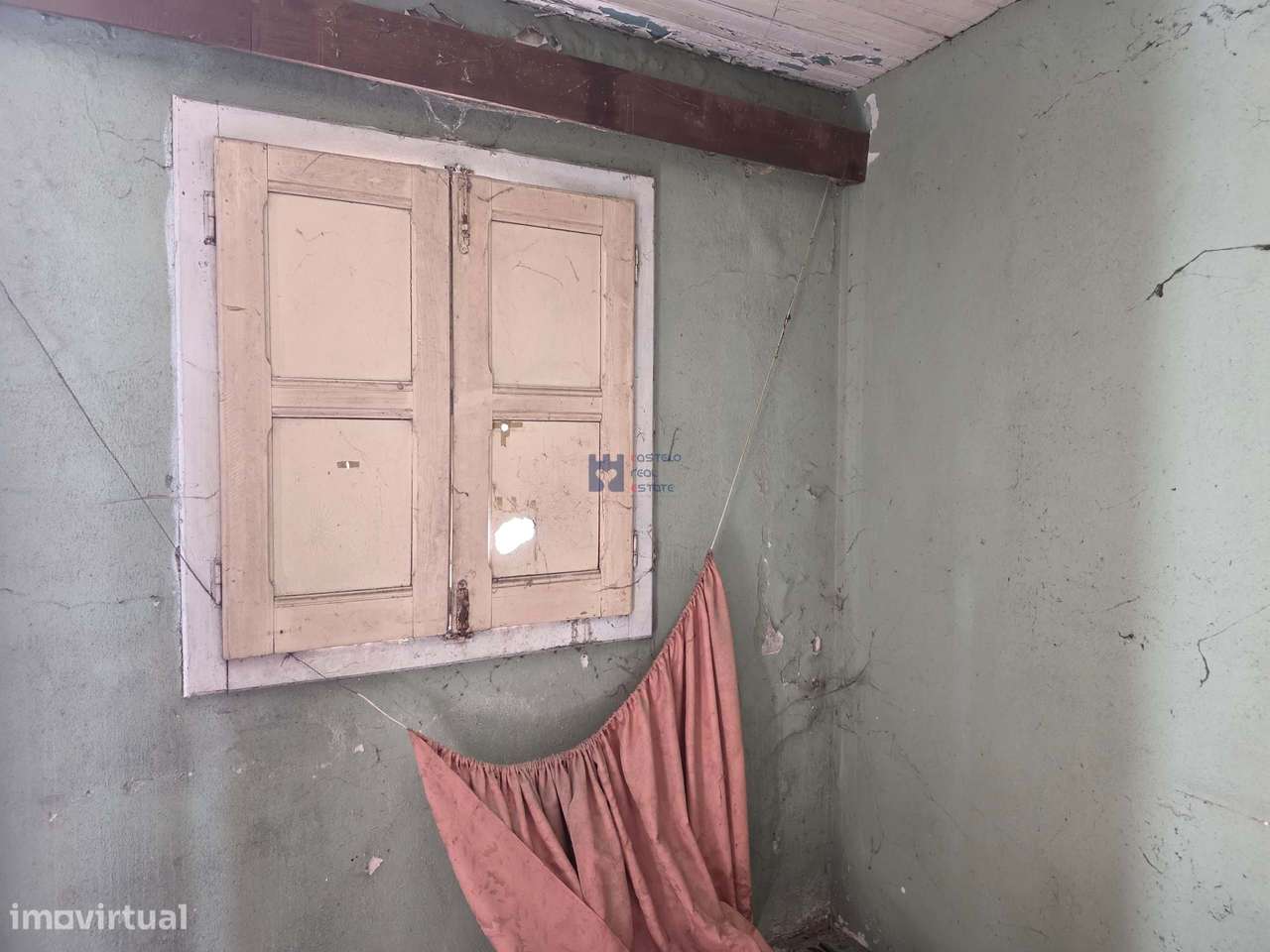 Moradia em ruina com logradouro Ourém-5