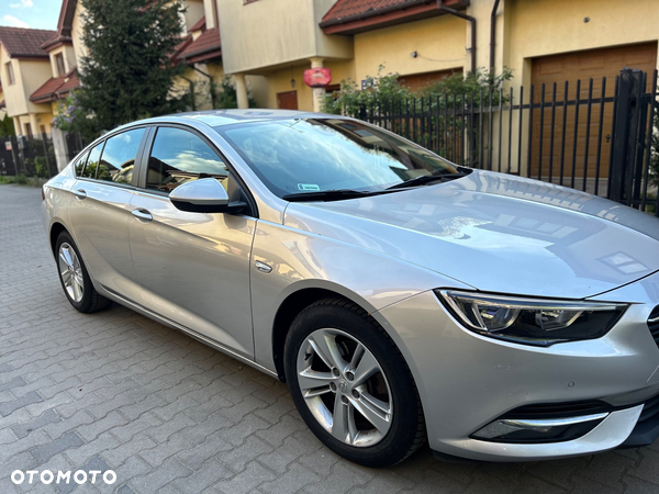 Opel Insignia - 1