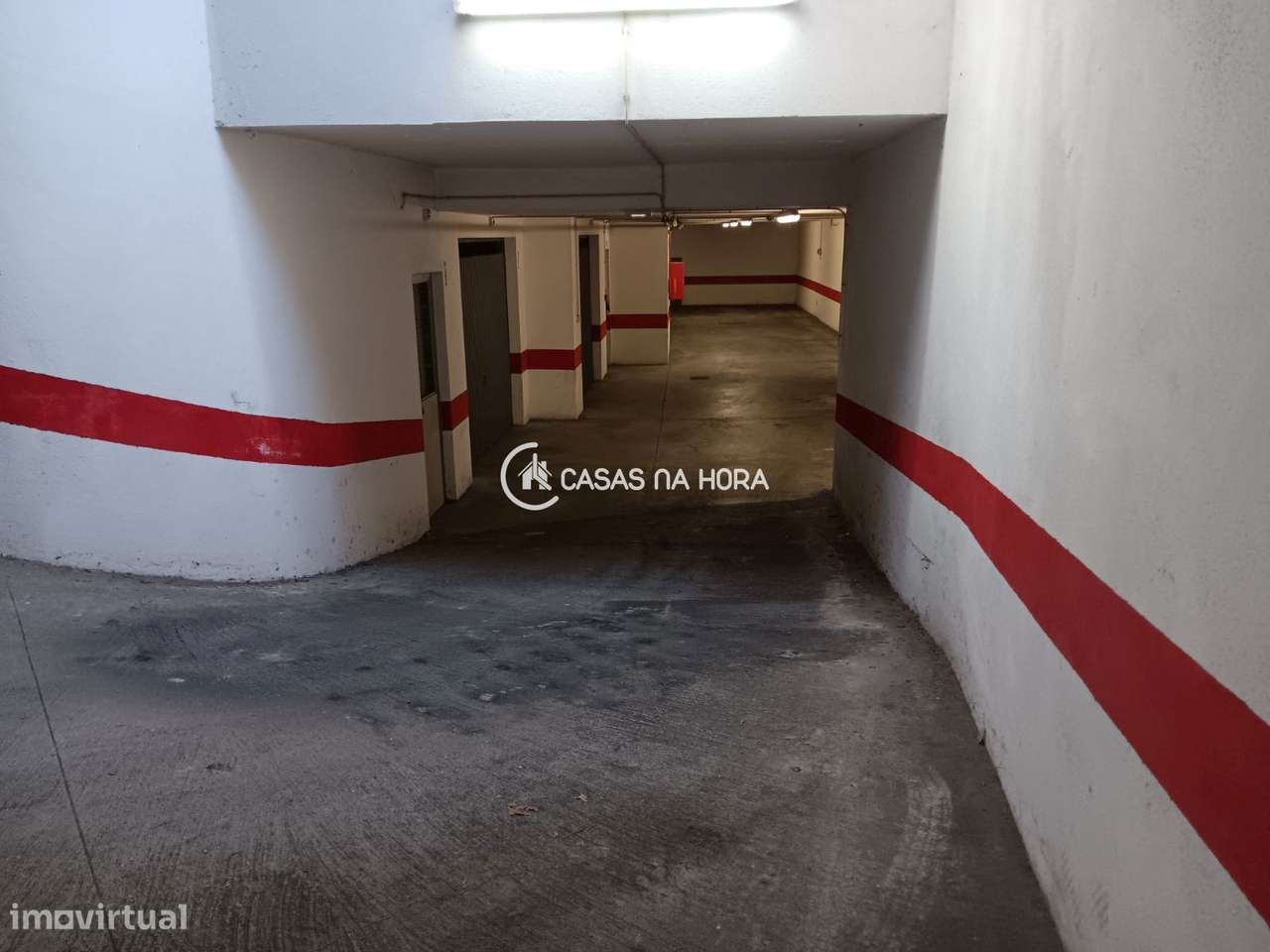 Garagem/armazém no centro de Carcavelos-14
