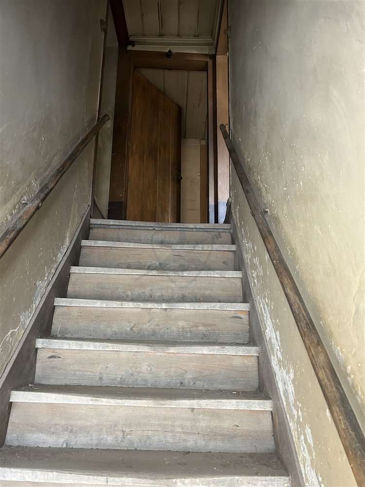 Prédio histórico na emblemática cidade do Montijo para reabilitar-8