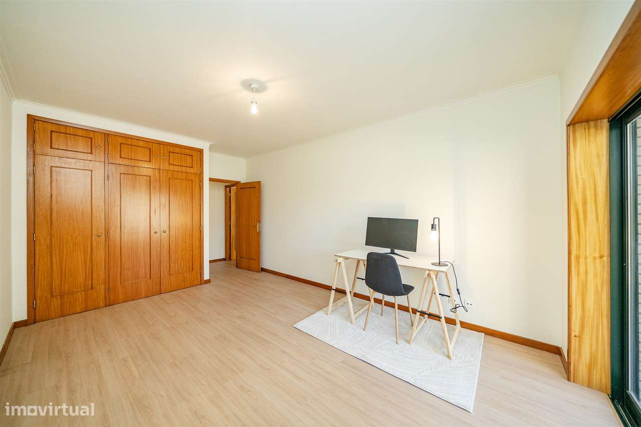 Apartamento T2 Venda em Braga (São José de São Lázaro e São João do So-30