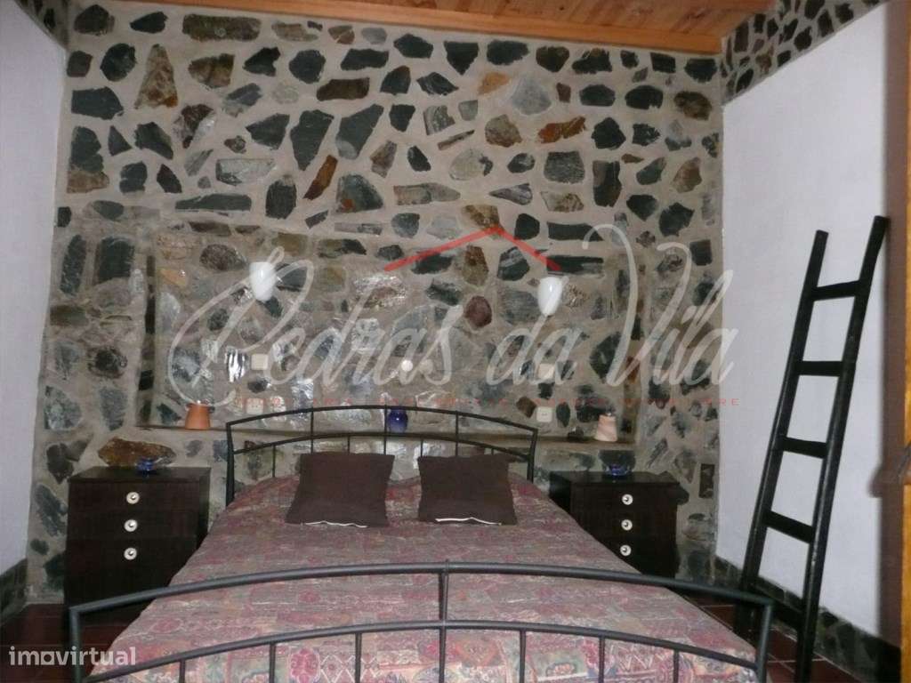 Propriedade de 27ha com moradia de 84m2 e ruina de 90m2 - Odemira-14