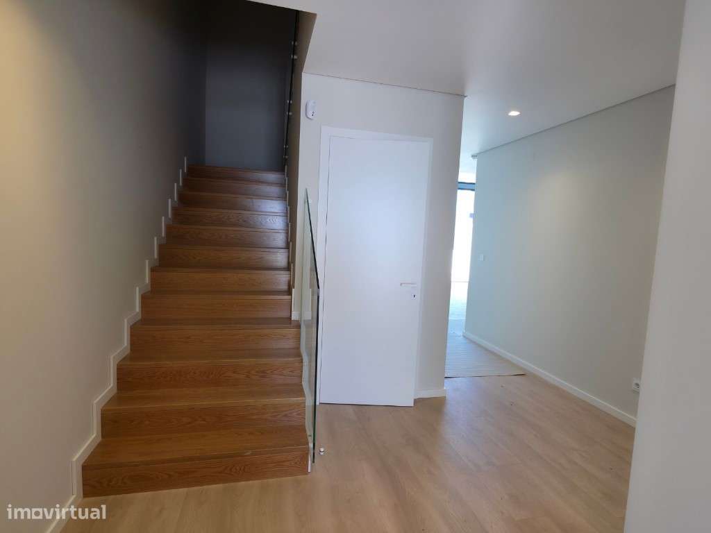 Moradia construção nova com jardim e piscina privativa em Murches-22