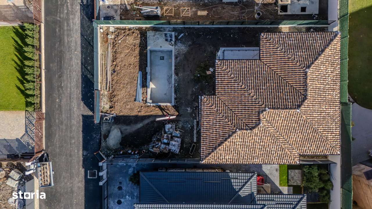 Vila moderna cu vedere la lac, ambient intim si elegant, piscina-18