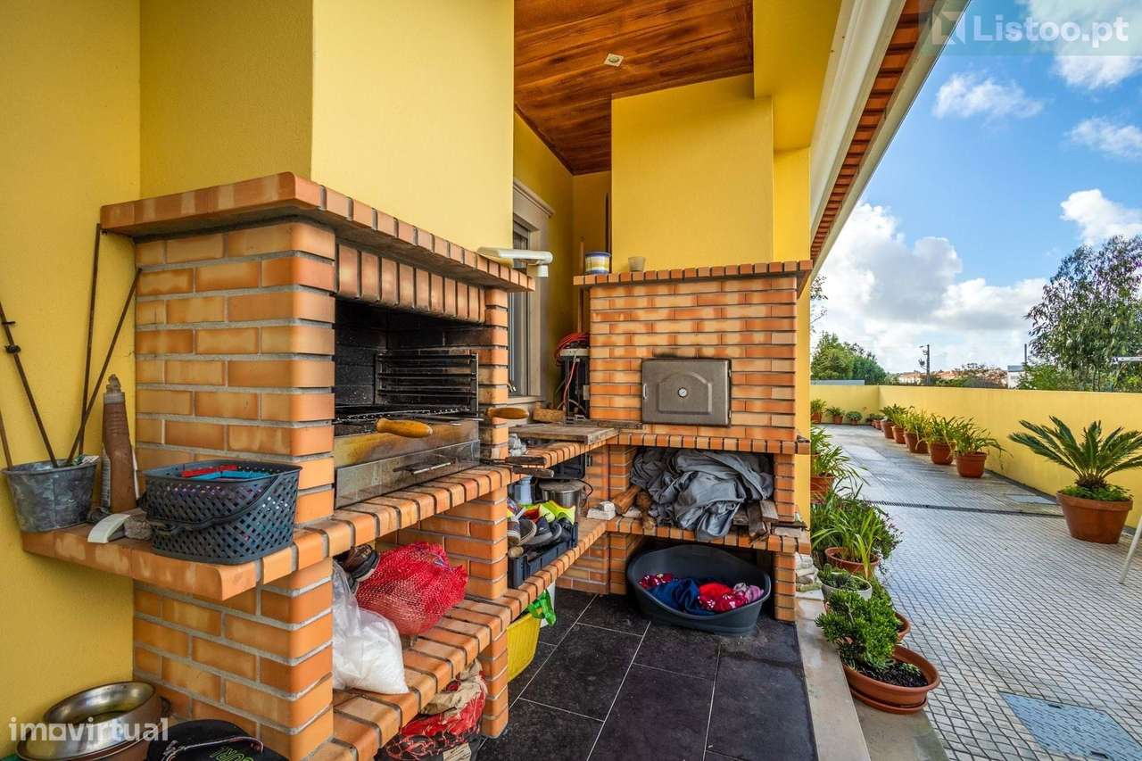 Moradia T5 Marinha Grande-24