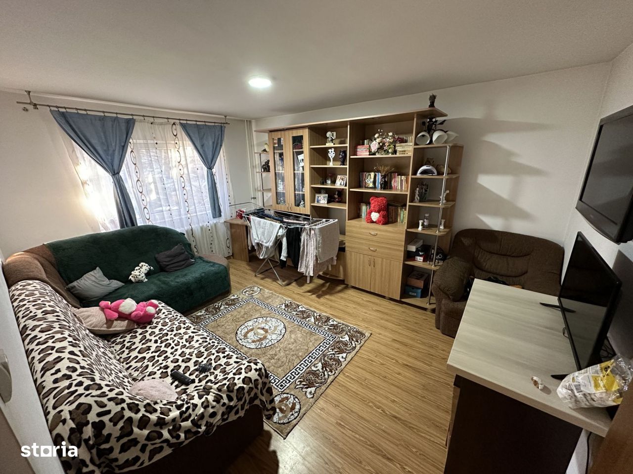 Apartament cu 3 camere zona Cet