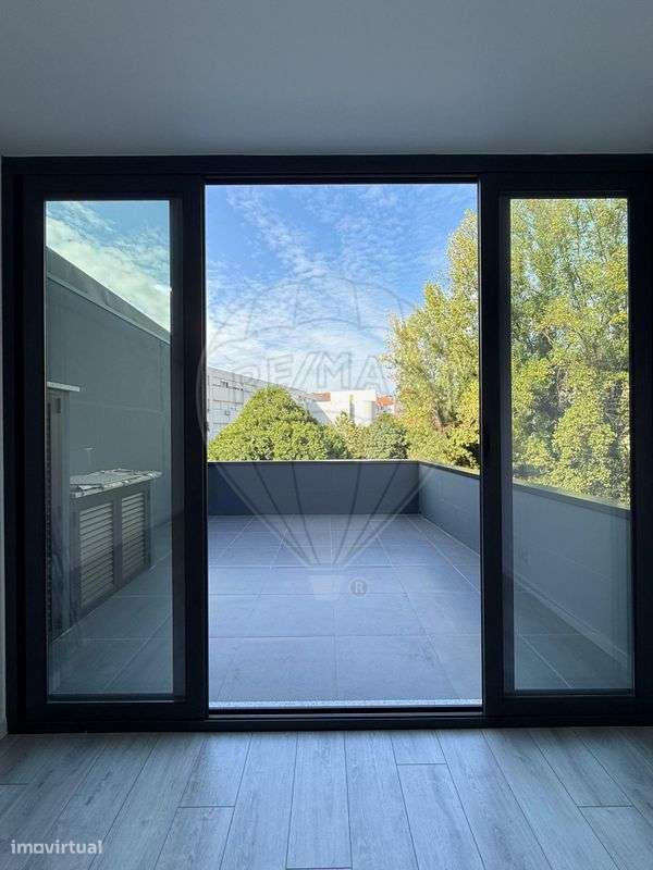 Apartamento T0 para arrendamento - Grande imagem: 4/6