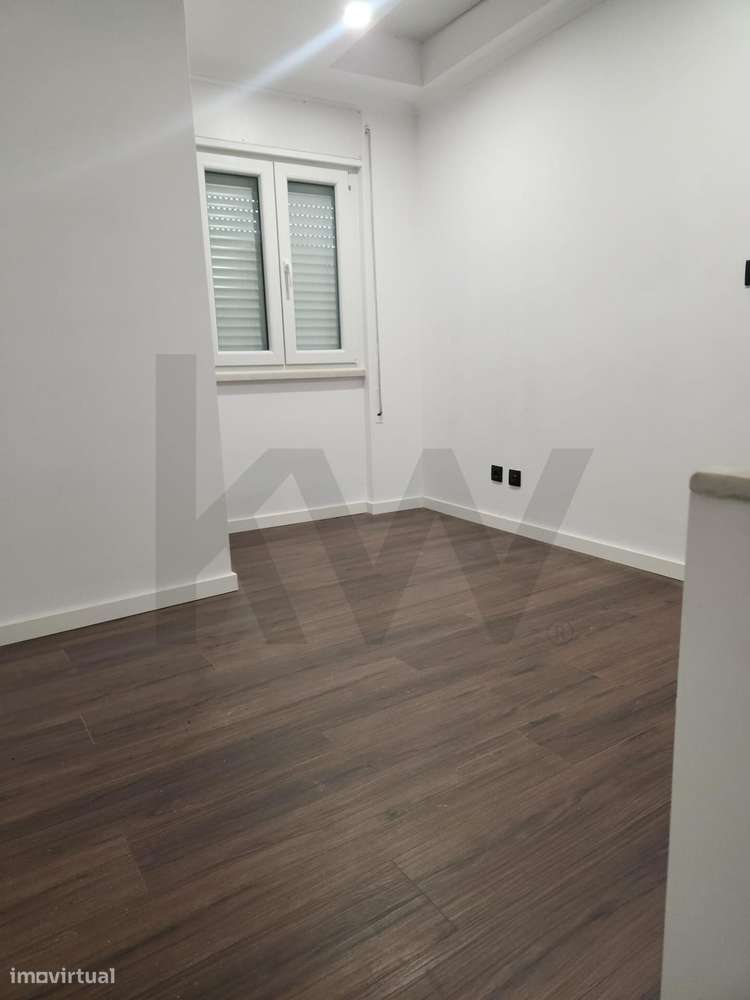 Moradia T2 totalmente remodelada-6