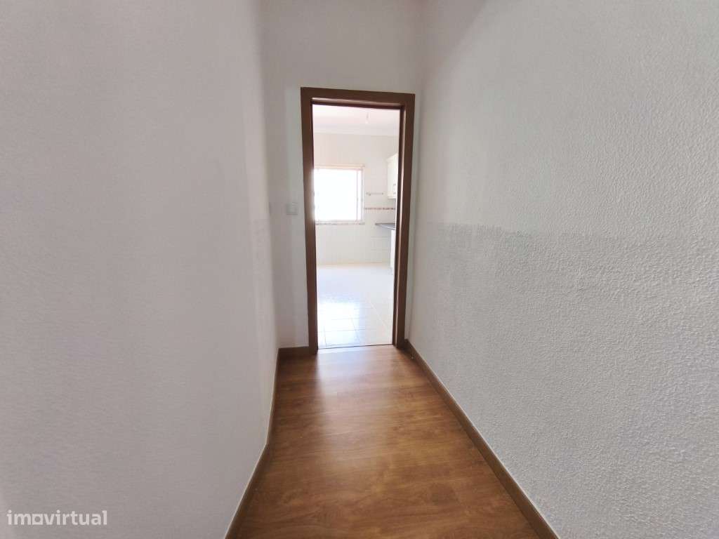 Apartamento T4 para venda com 101 m² de área bruta em Merçês Rio de...-6