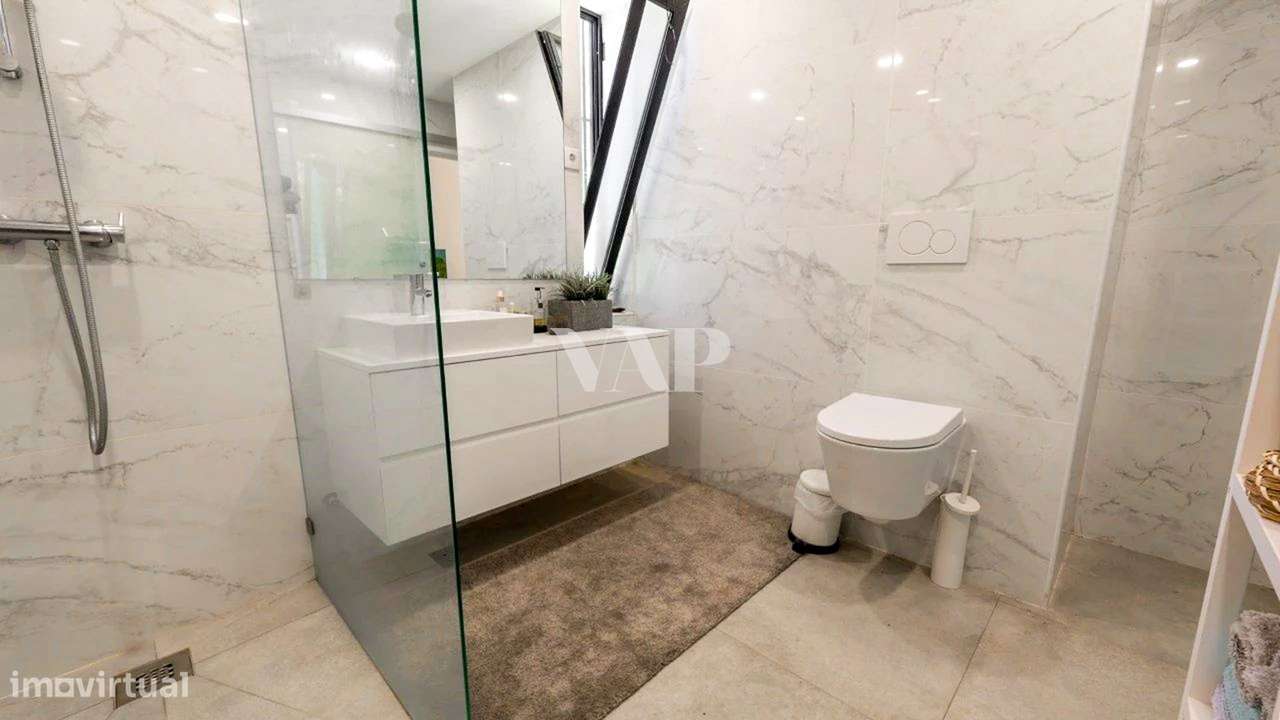 Moradia Térrea Renovada 3+1 Quartos com Piscina e Vista Golfe em Vilam-28