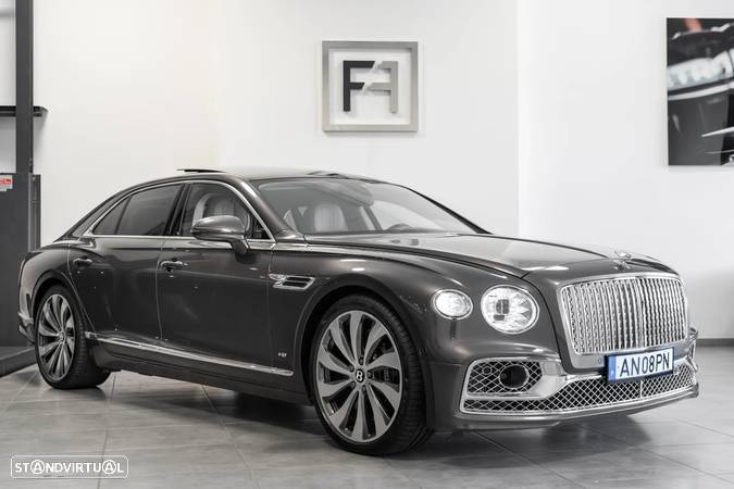 Bentley Flying Spur V8 Azure - 2