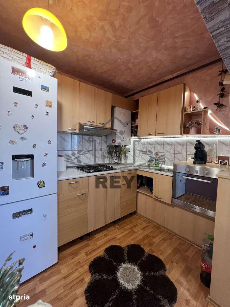 De vanzare- Apartament 3 camere str Luptei - Imagine principală: 2/14