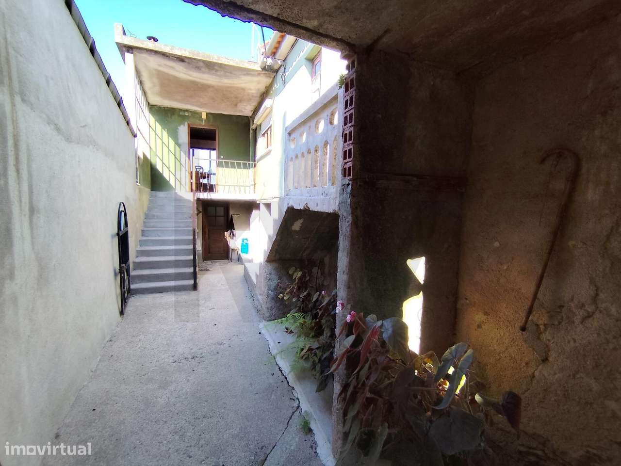 Moradia T2 habitável | Pátio interior | Ferradosa, Penacova - Grande imagem: 4/44