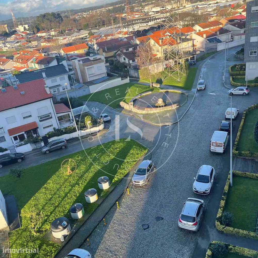 T1+1 Totalmente Remodelado — Urbanização Nortecoope, Cidade da Maia - Grande imagem: 5/22