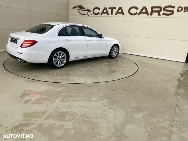 Mercedes-Benz E 220 d T 9G-TRONIC - 16