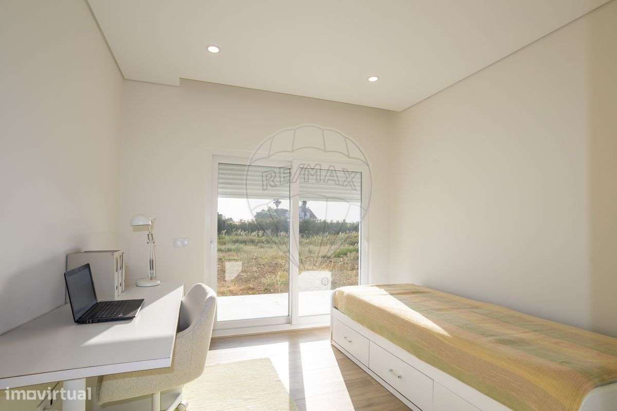 Moradia T4 para venda-13