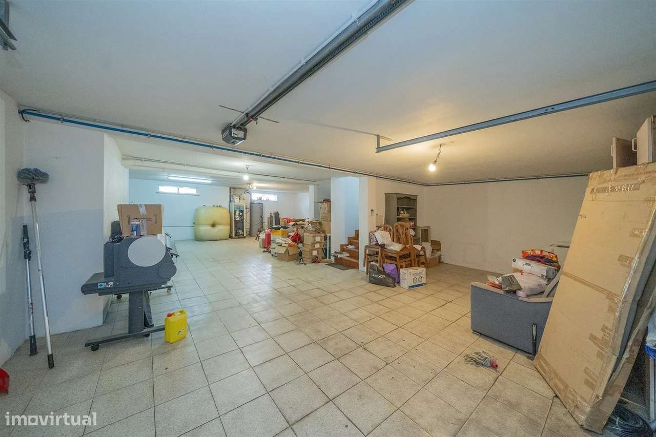 Moradia T4 com piscina nas Marinhas | Esposende-51