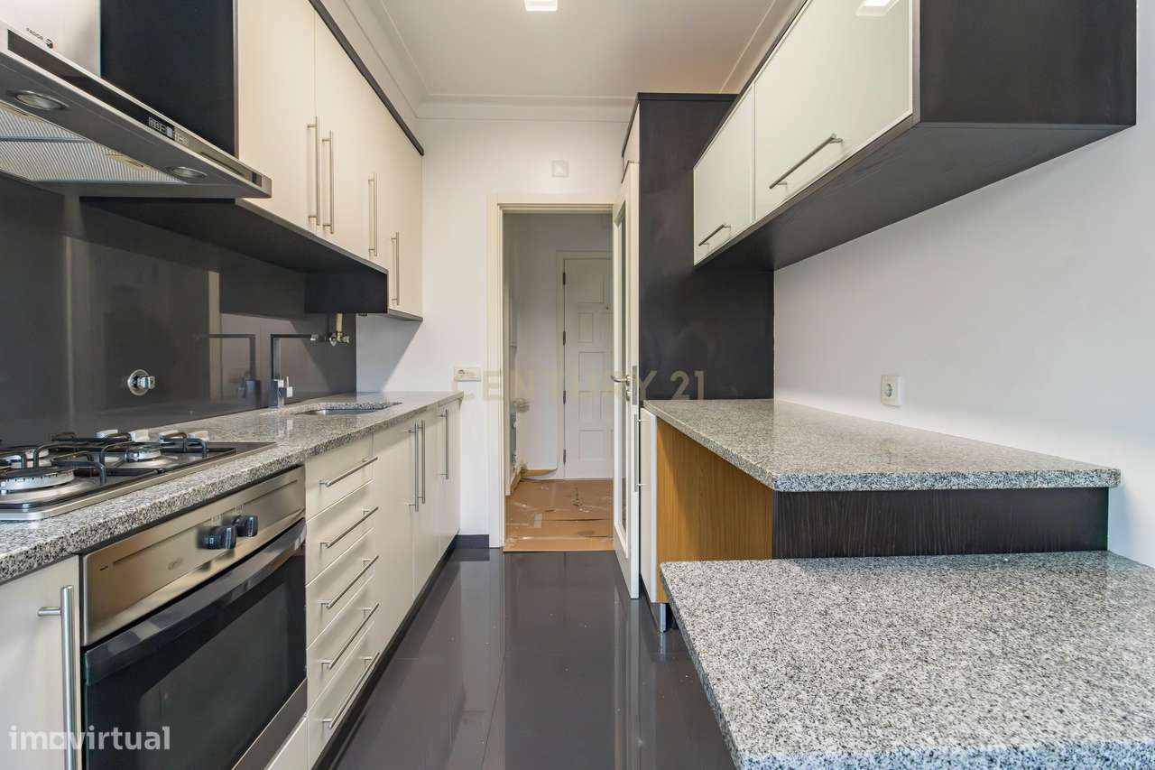 Elegante apartamento T1, no coração da cidade. - Grande imagem: 2/14