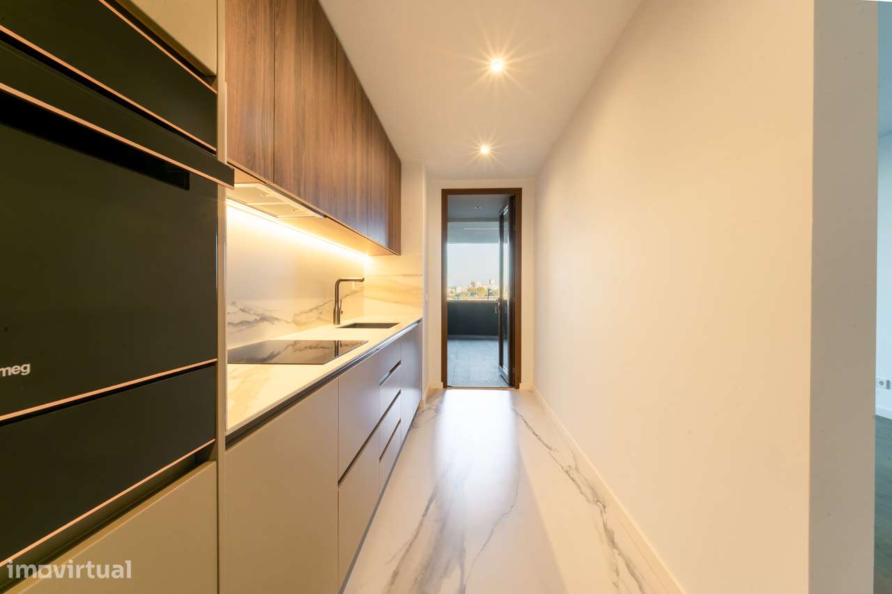 T2 Novo | 86 m² ABP | Varanda de 44 m² | Piscina Privativa Aquecida-7